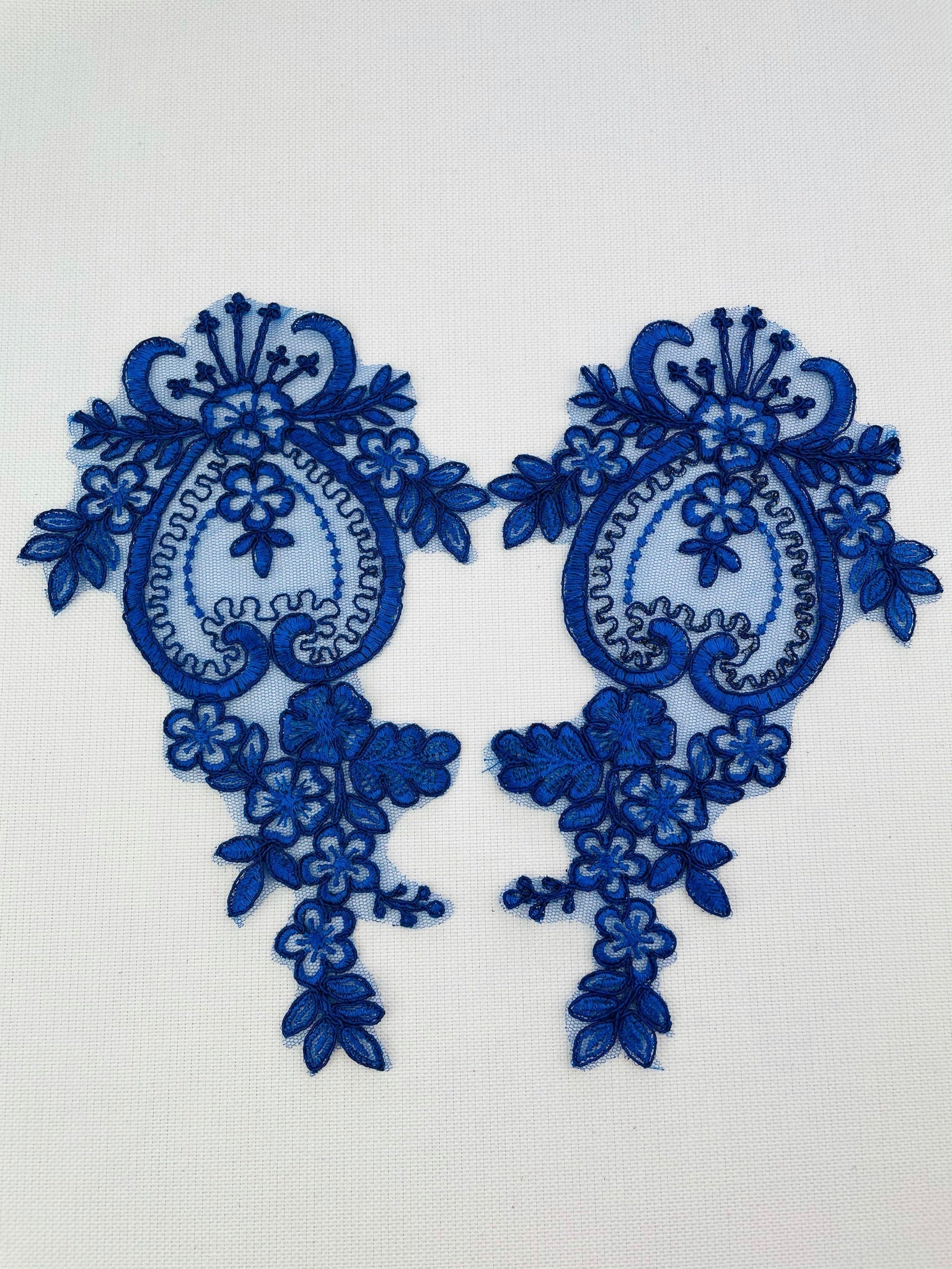 LA - 2109 - Royal Blue lace Pair - Aleemahs