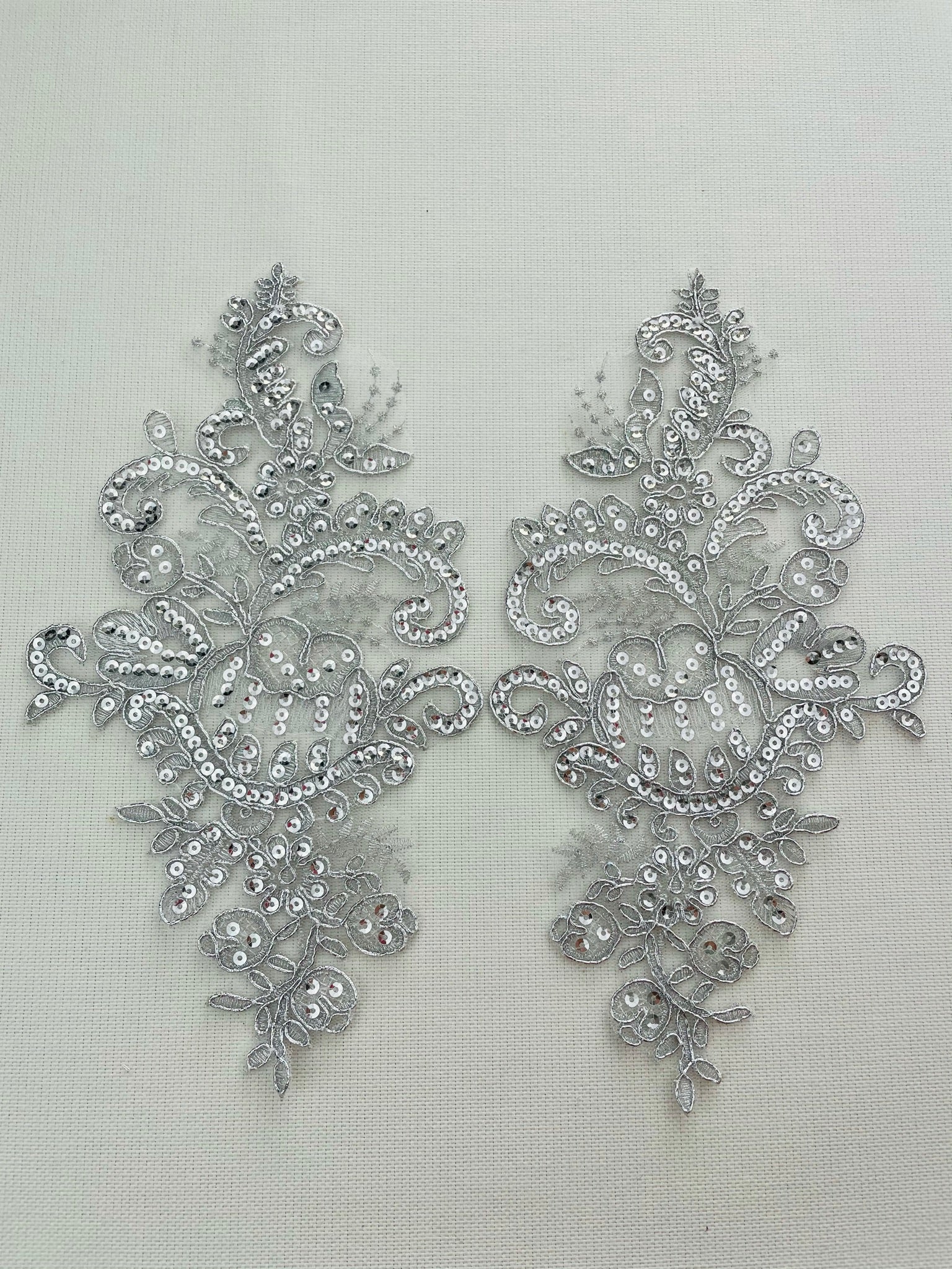 LA - 2112: Floral Applique with Sequins Silver - Aleemahs