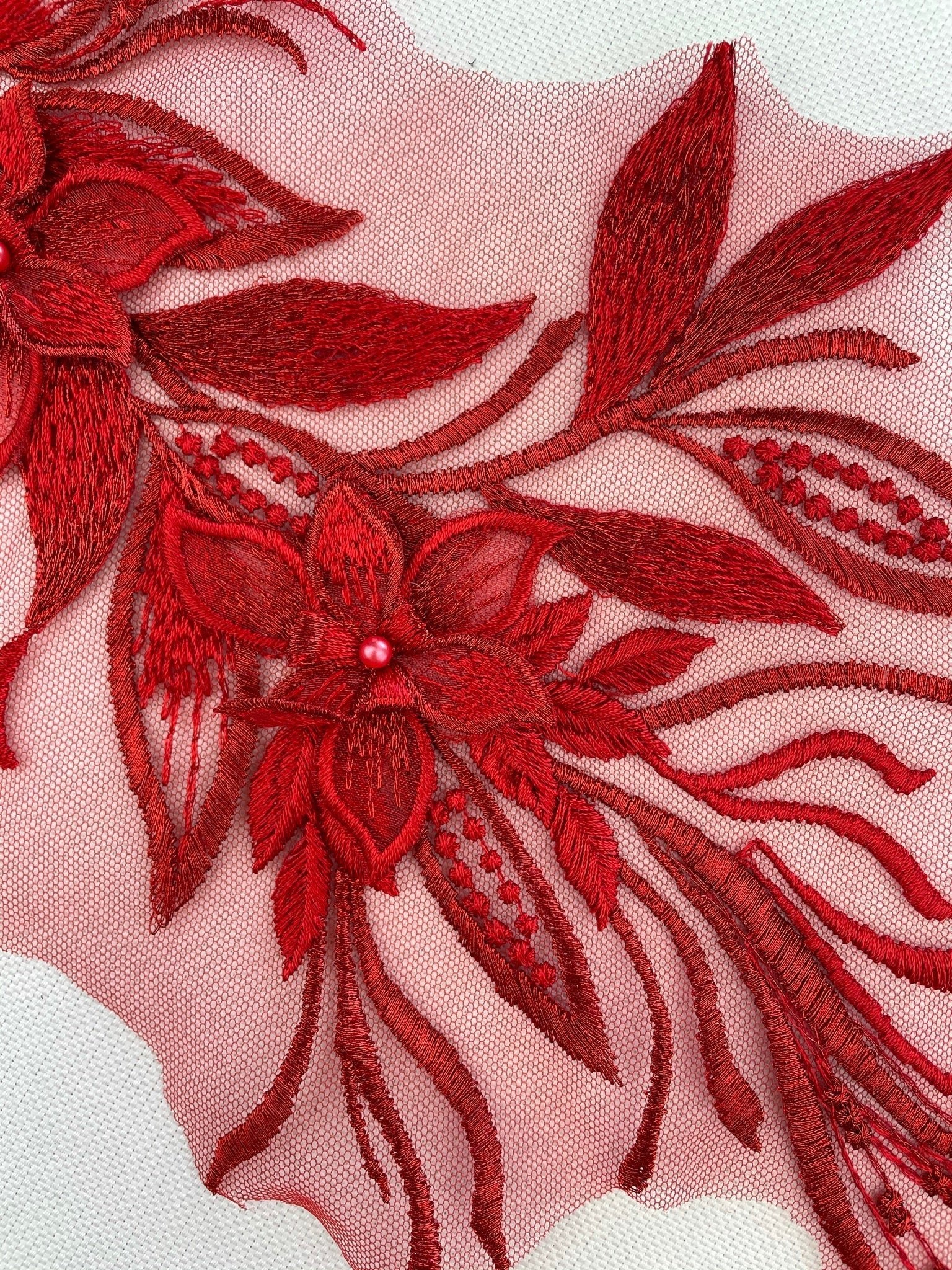 LA - 351 - Red lace - Aleemahs