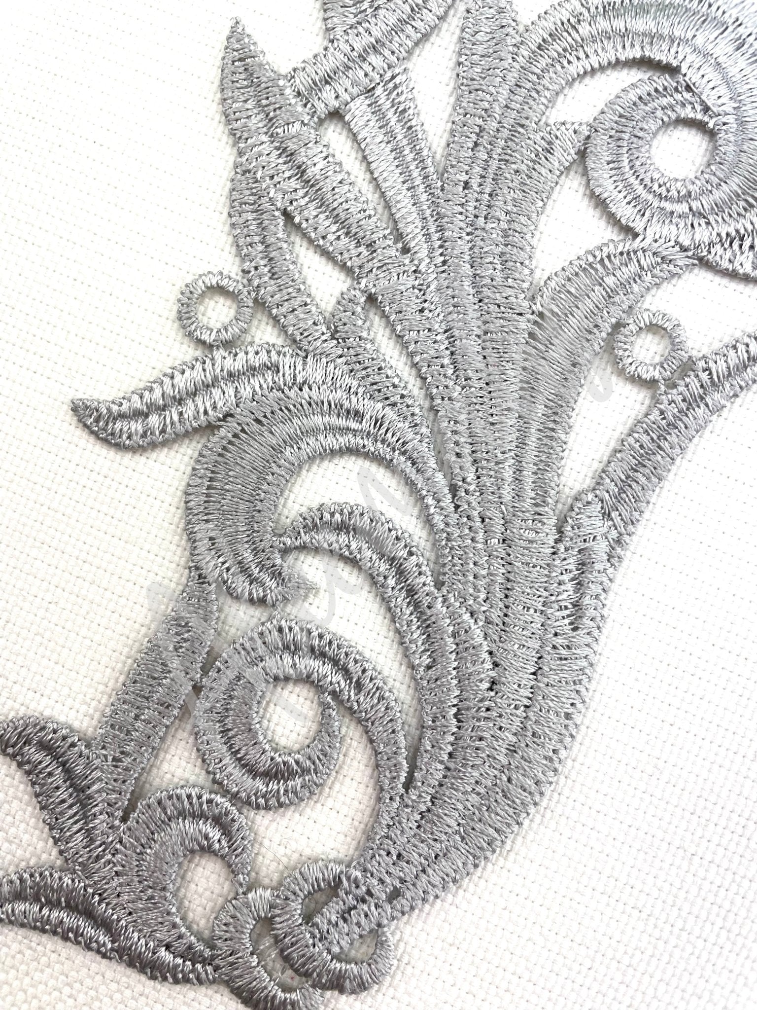 LA - 578 Silver lace pair - Aleemahs