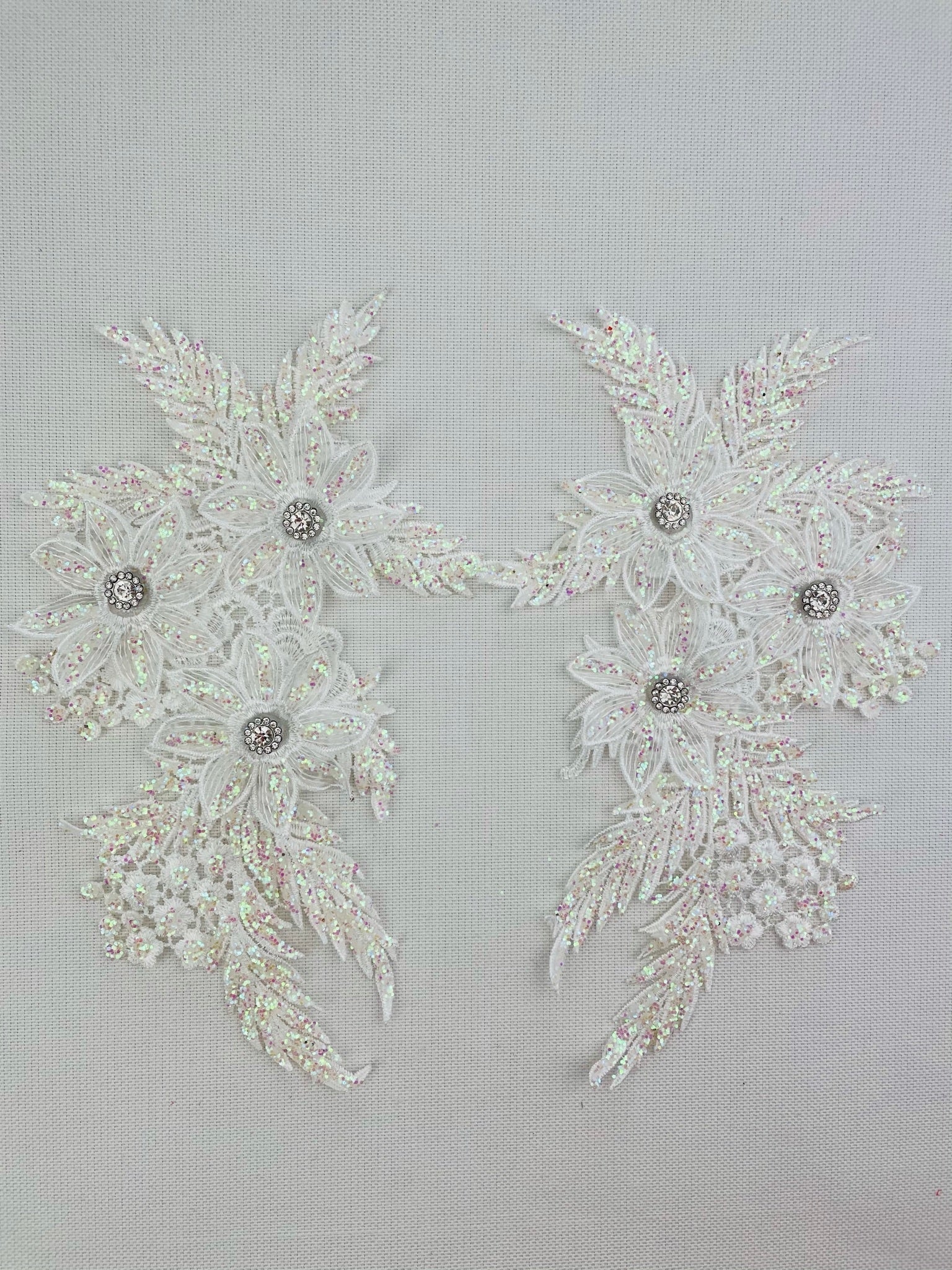 LA - 620 - White with Rhinestones & Glitter - Aleemahs