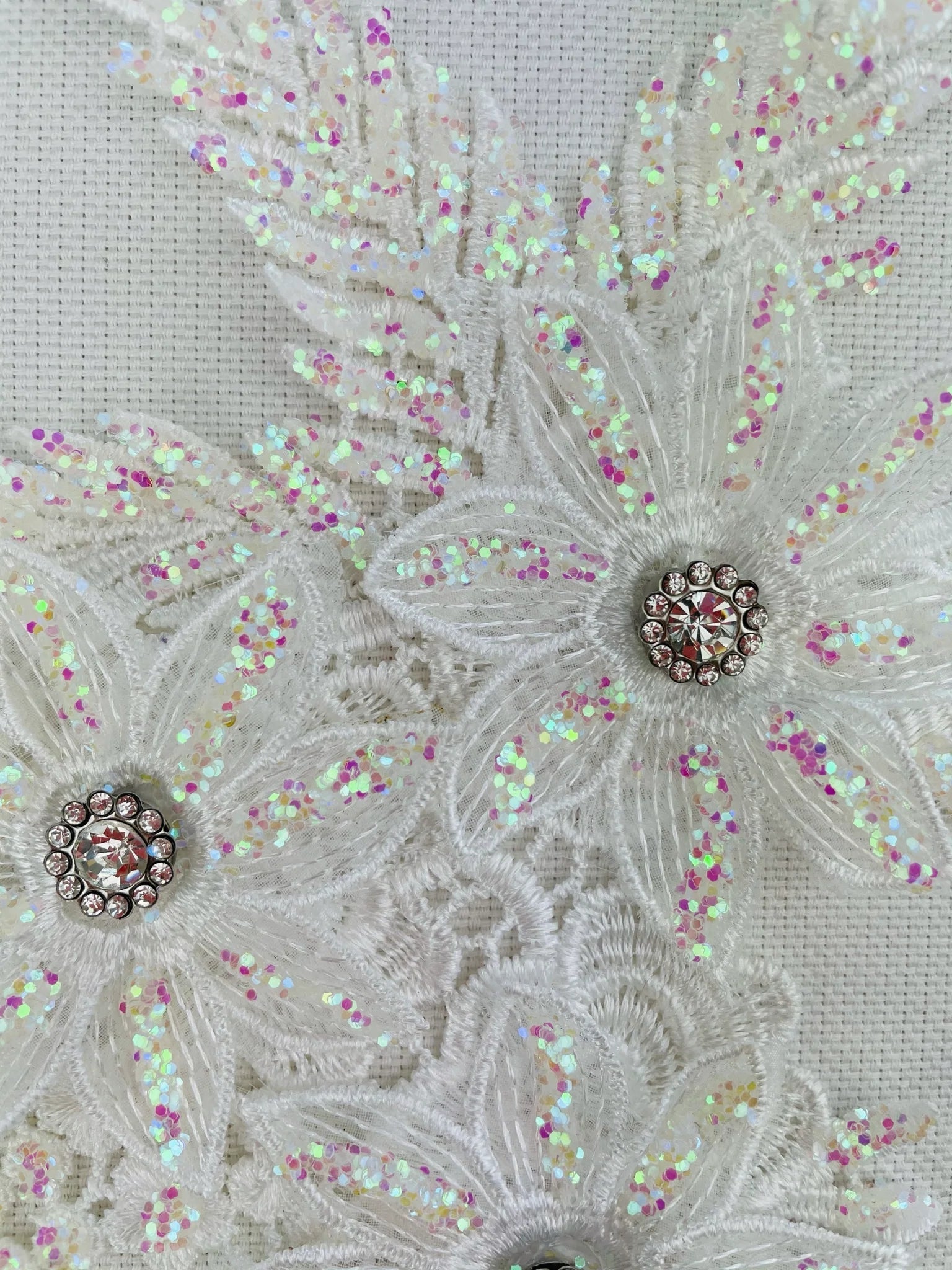 LA - 620 - White with Rhinestones & Glitter - Aleemahs