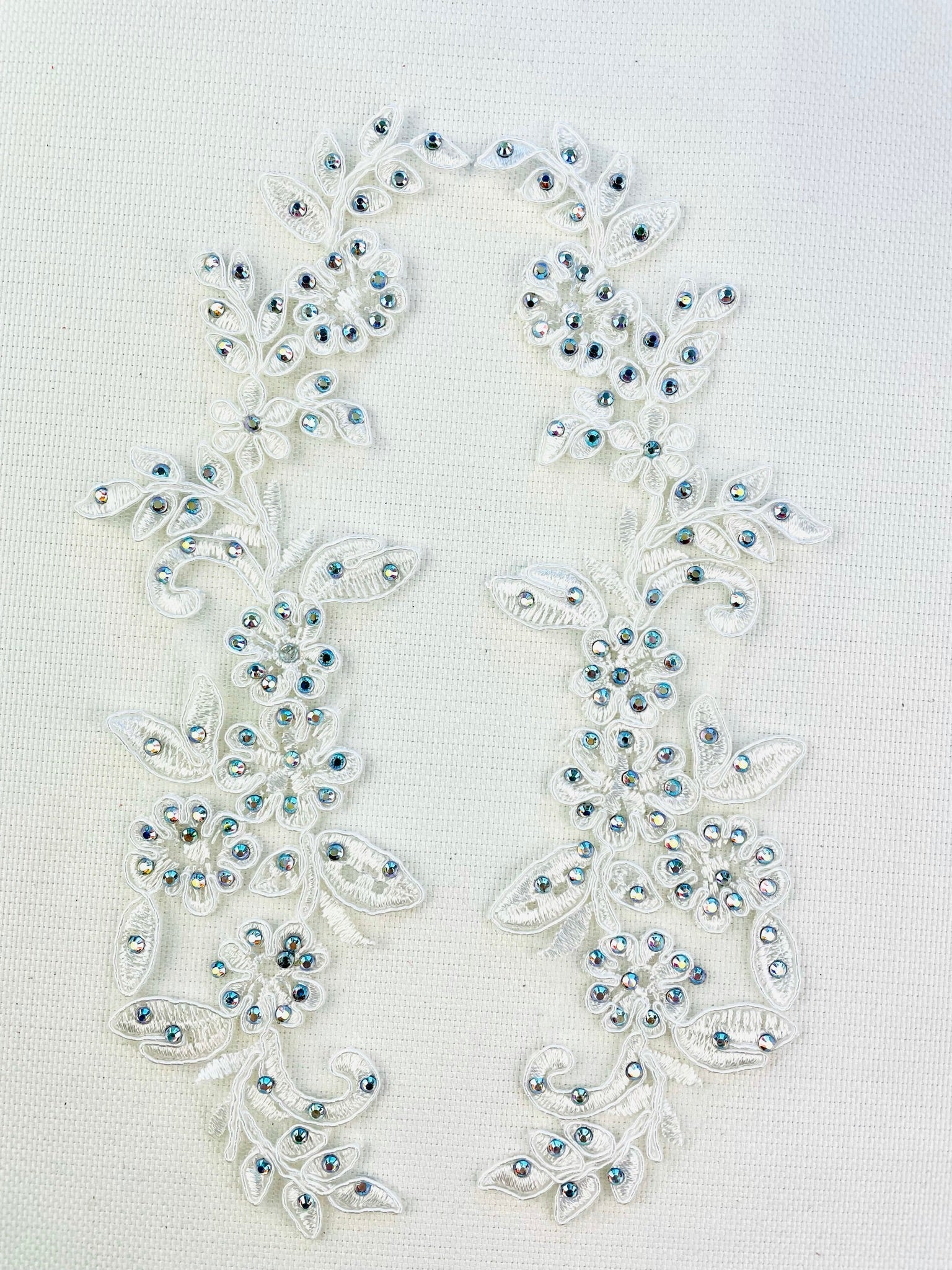 LA - 623 Lace Pair - Aleemahs