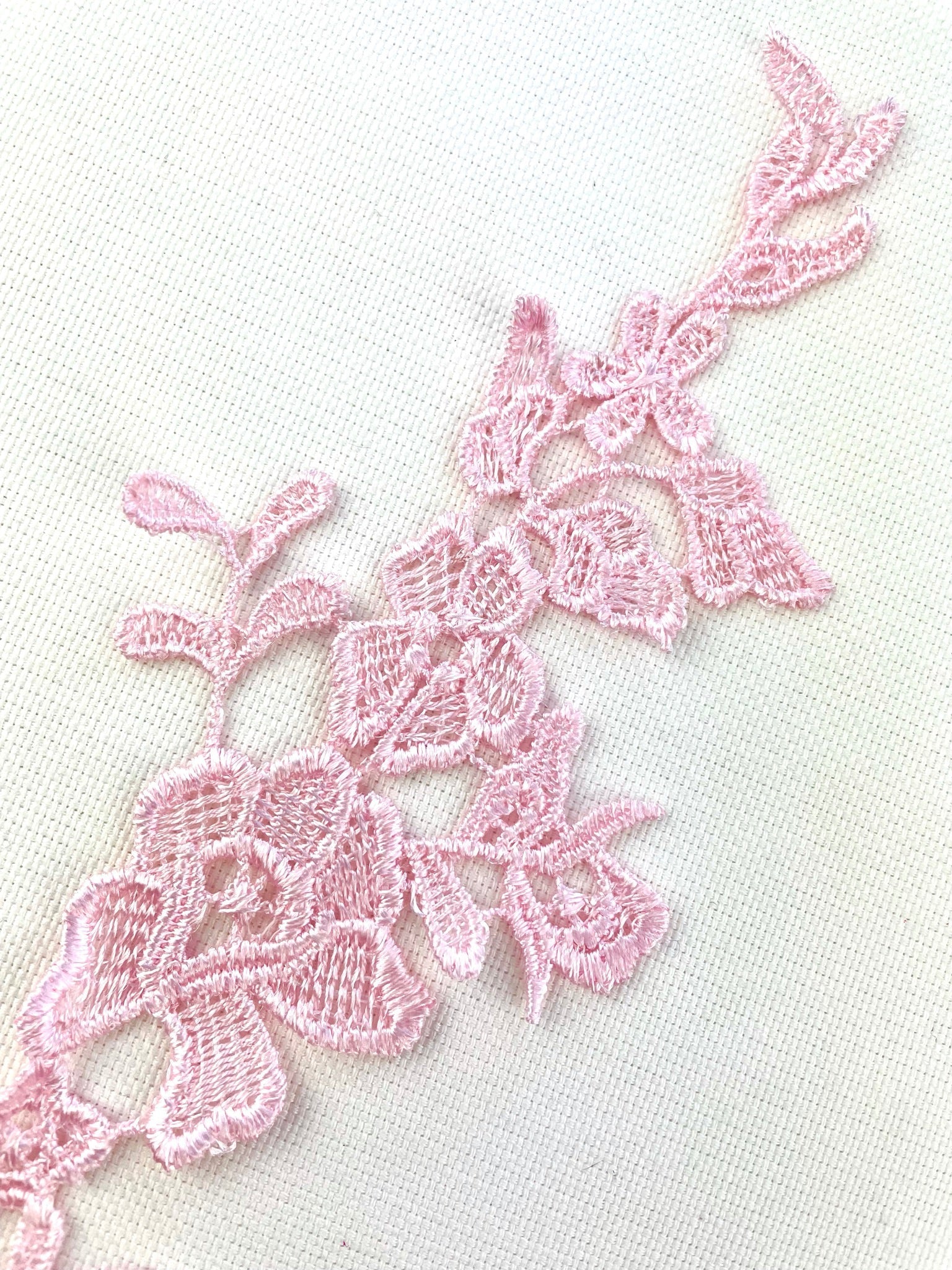 LA - 875: Lace applique Pink - Aleemahs