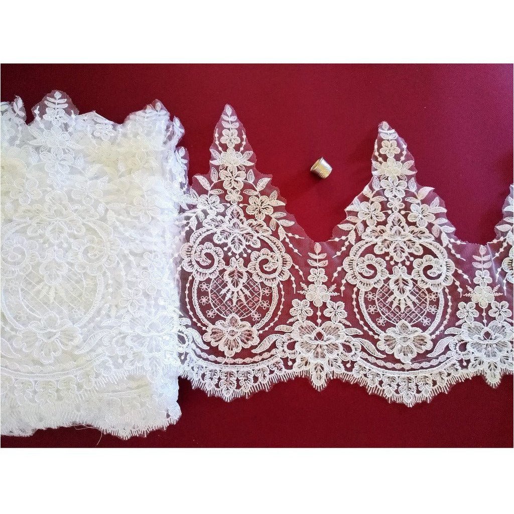 LT - 034: Large off white sequined trim, - Aleemahs