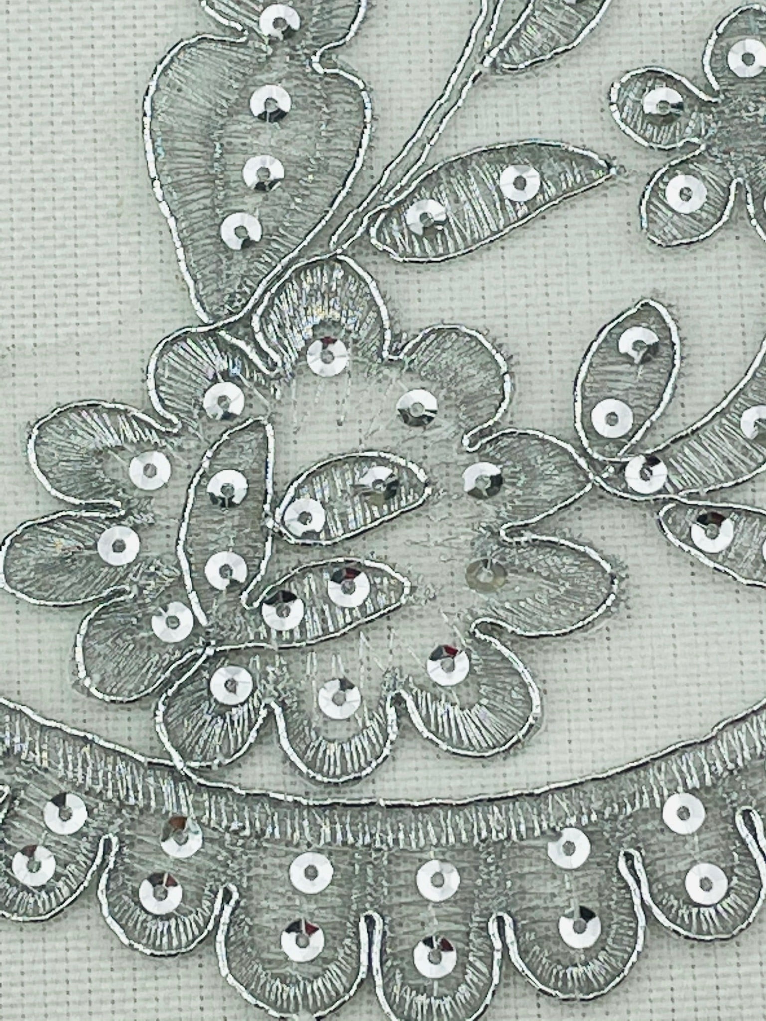 LT - 100 Lace Trim with Sequins Silver - Aleemahs