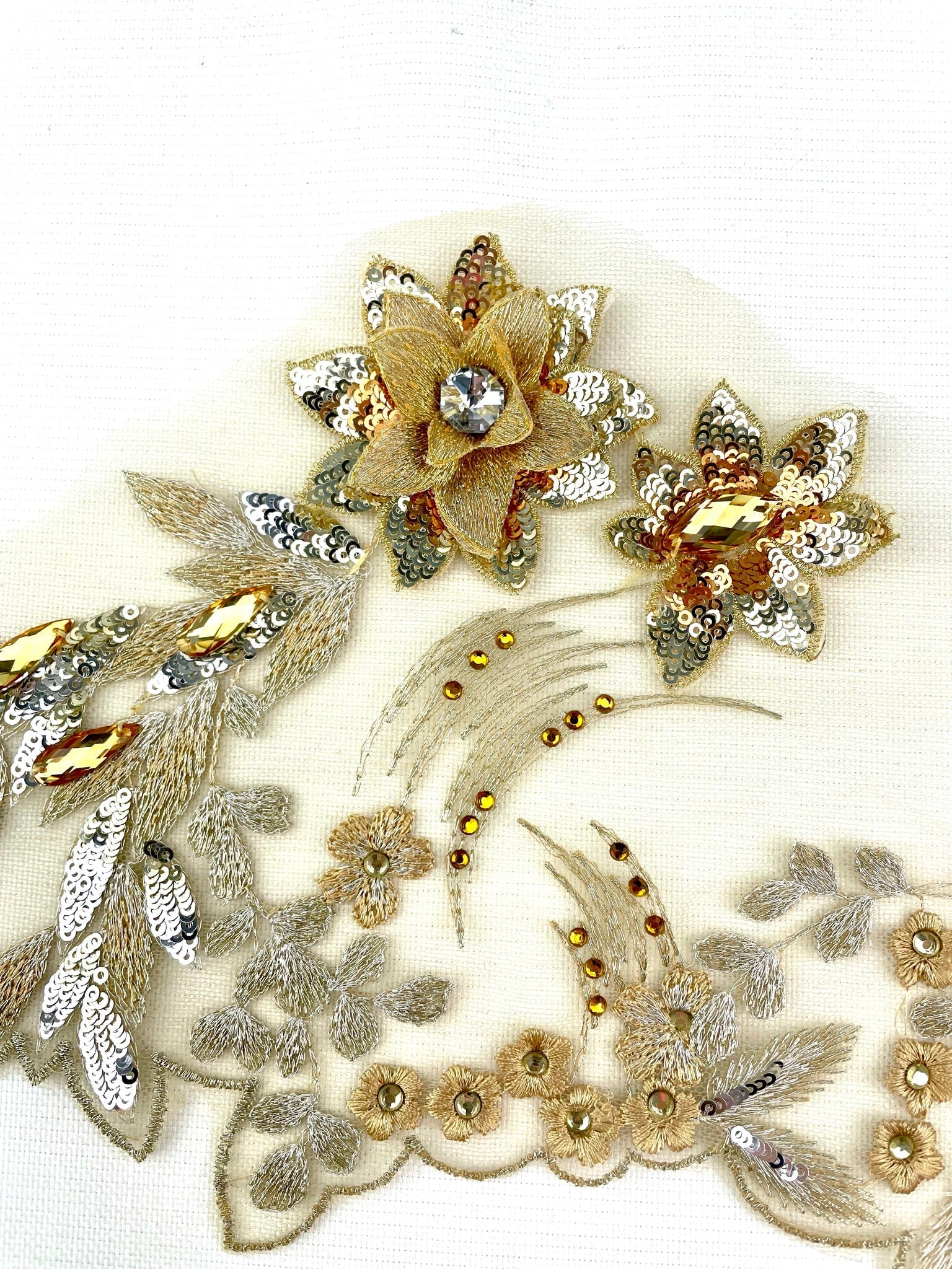 LT - 145 Lace Trim Gold & Silver - Aleemahs