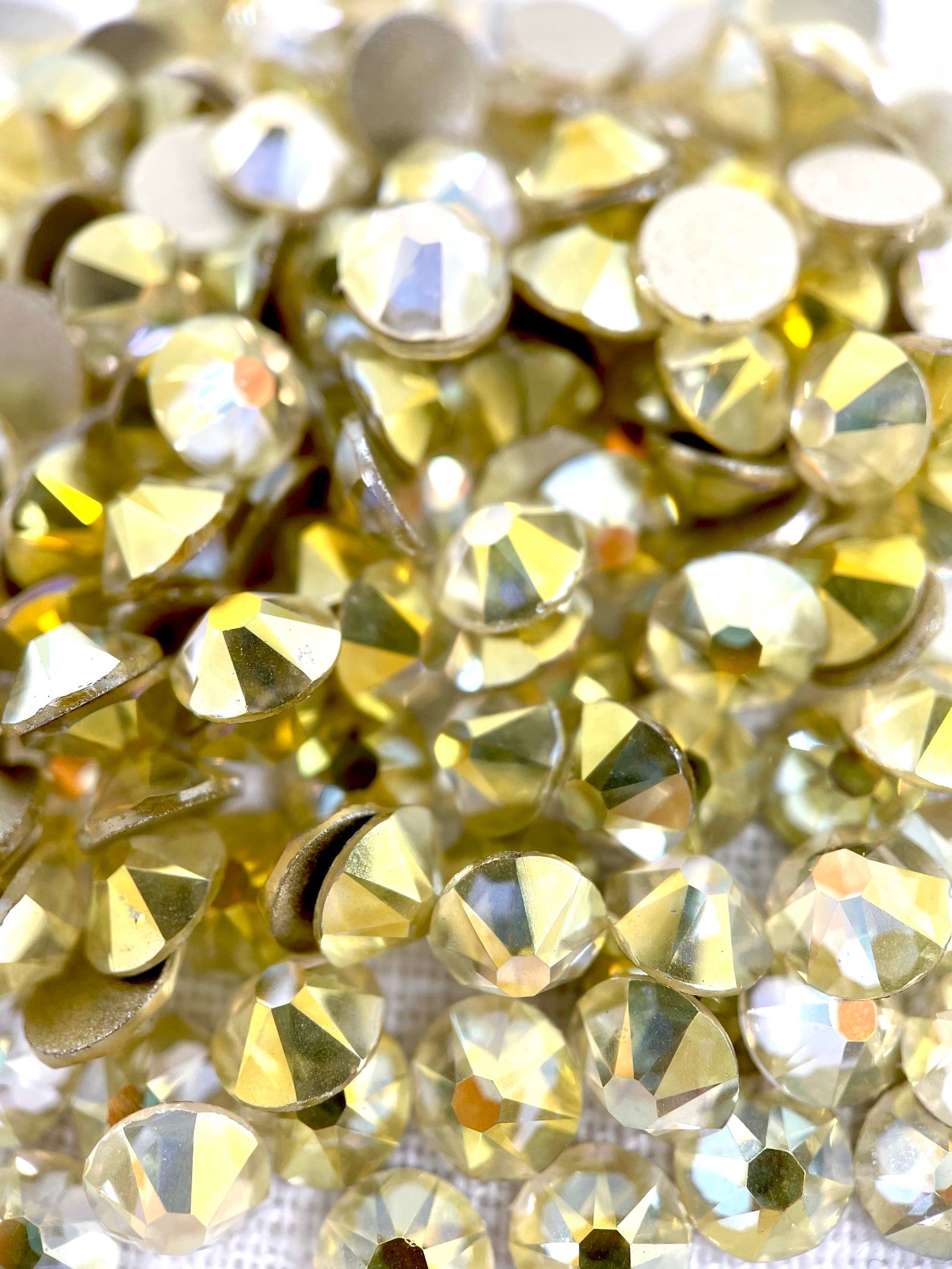 Luxe Gold Sunlight Flatback - Aleemahs