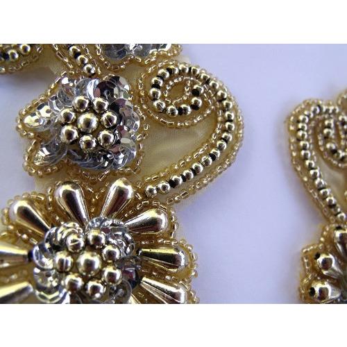 P - 036 Silver and gold flower spray - Aleemahs