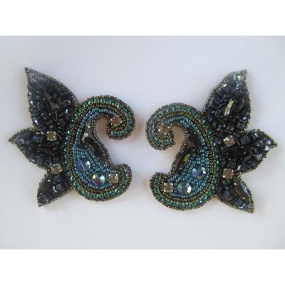P - 042 Small black scalloped pair - Aleemahs