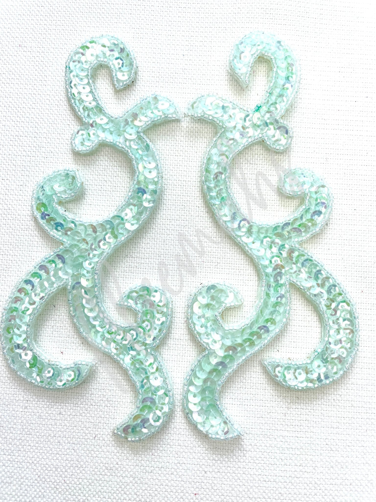 P - 044 Mint Iris sequin and bead pair - Aleemahs
