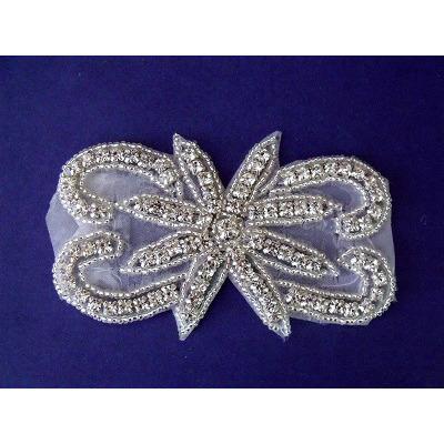 R-116 Rhinestone applique with star centre