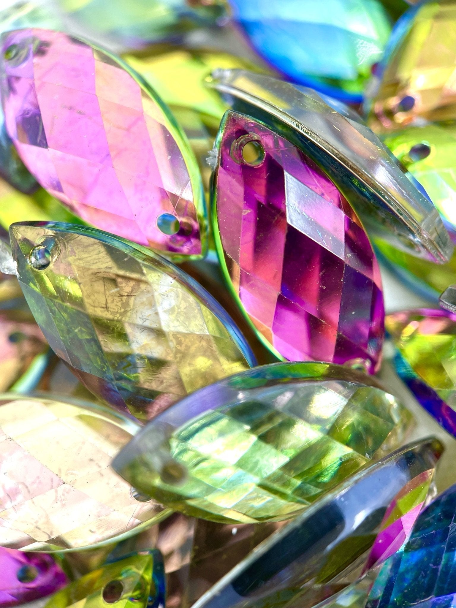 Rainbow Eye Acrylic Jewel - Aleemahs