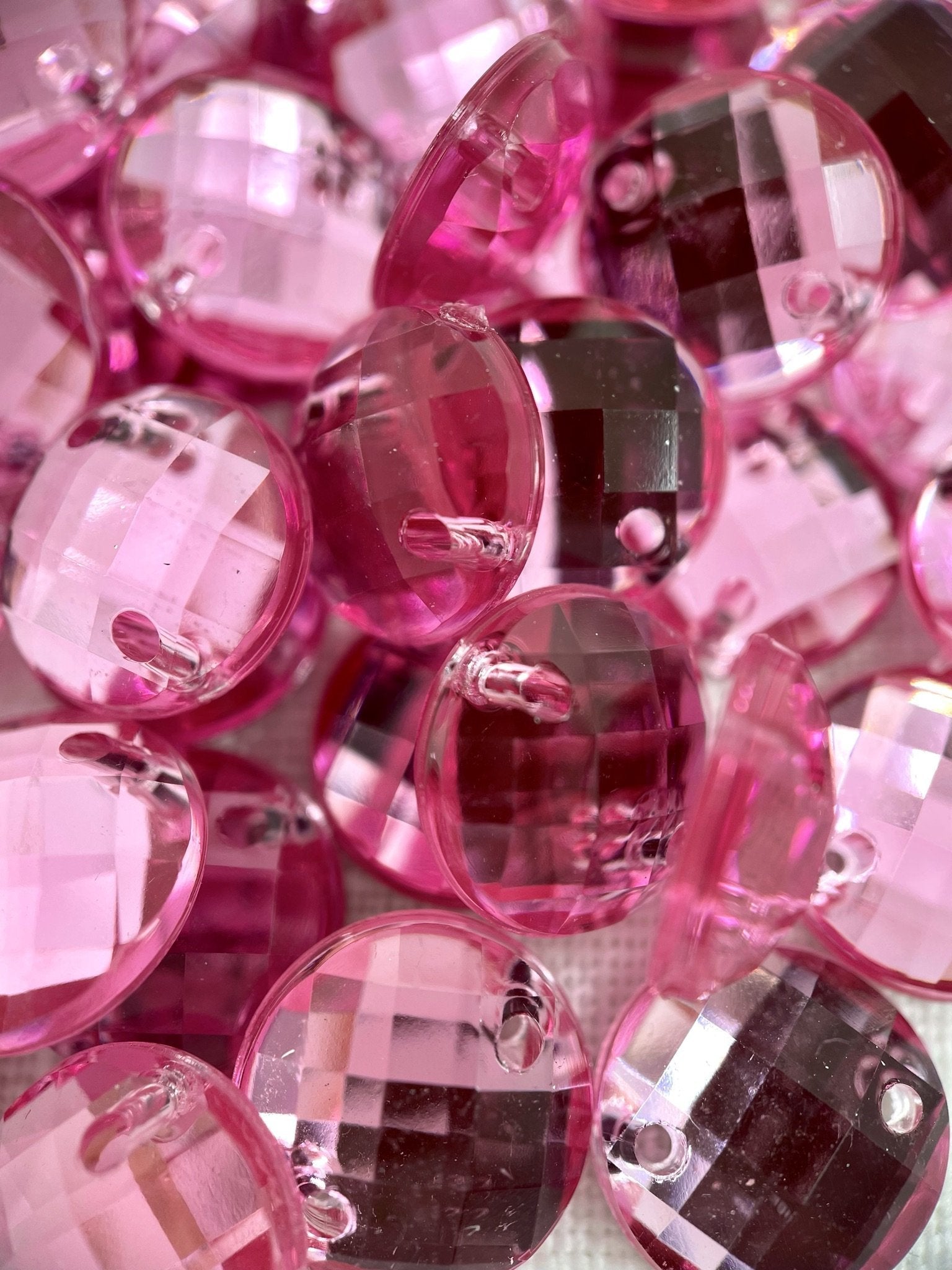Rose Round Acrylic Jewel - Aleemahs