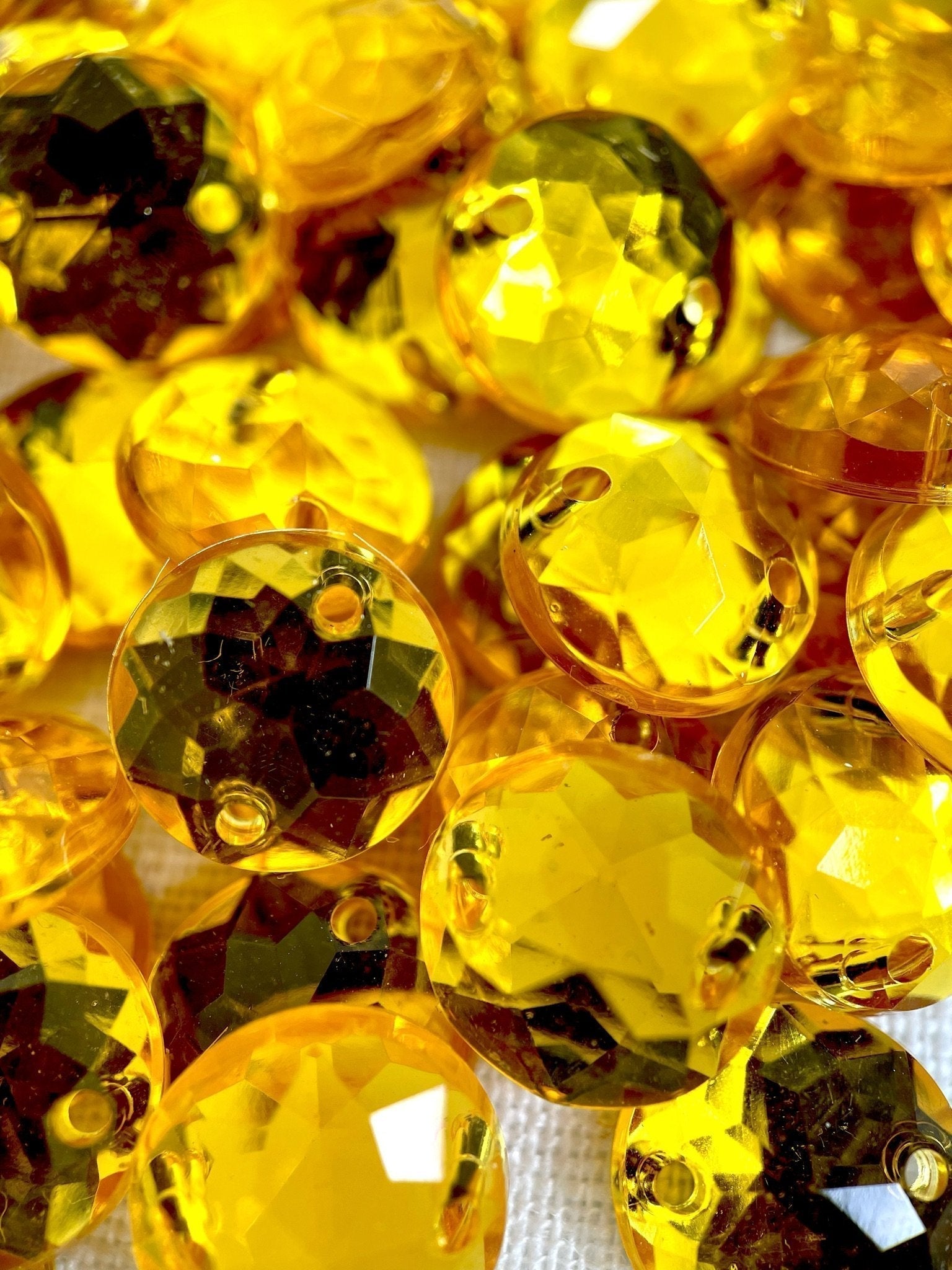 Topaz Round Acrylic Jewel - Aleemahs