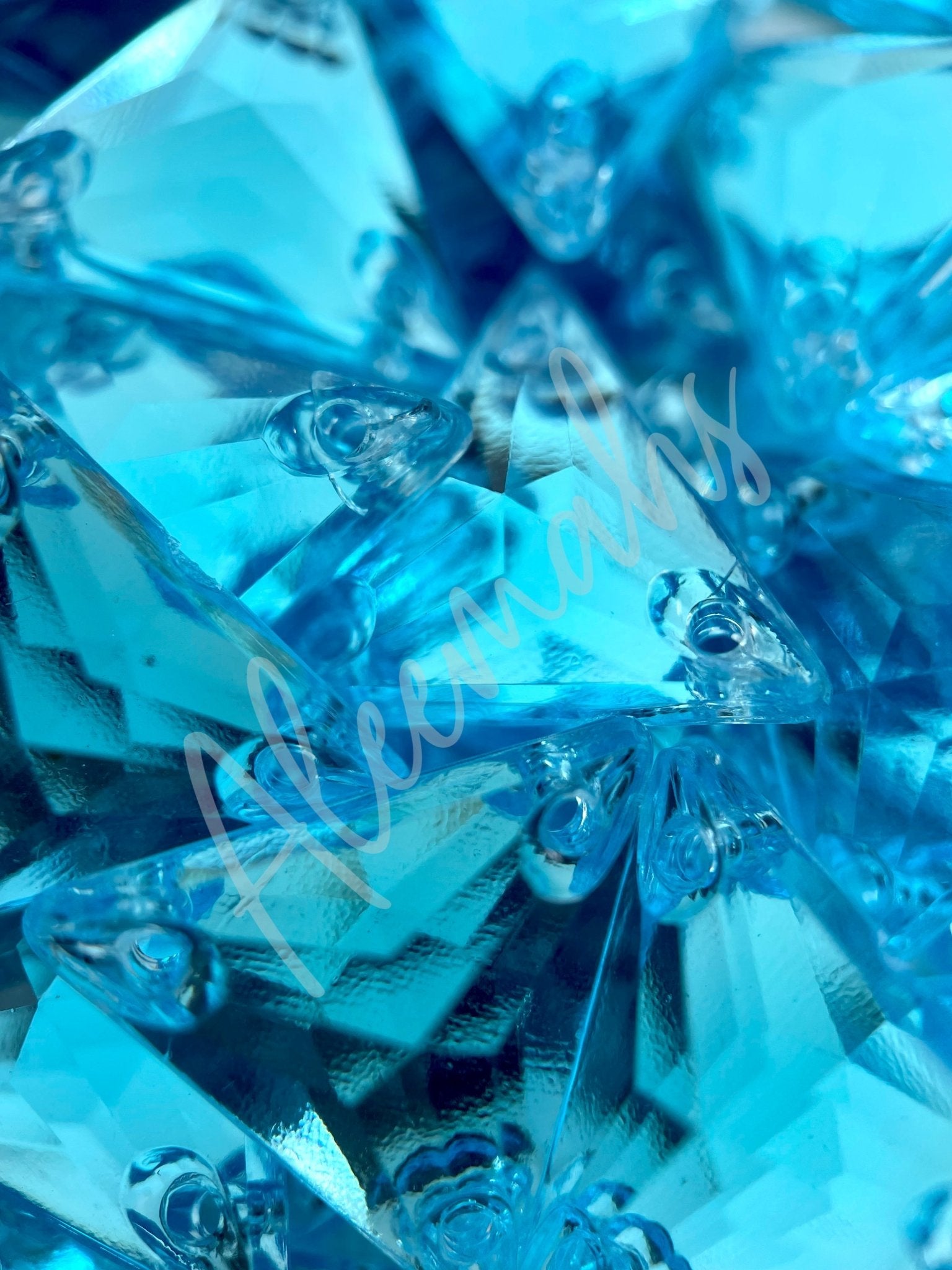 Turquoise Triangle Acrylic Jewel - Aleemahs