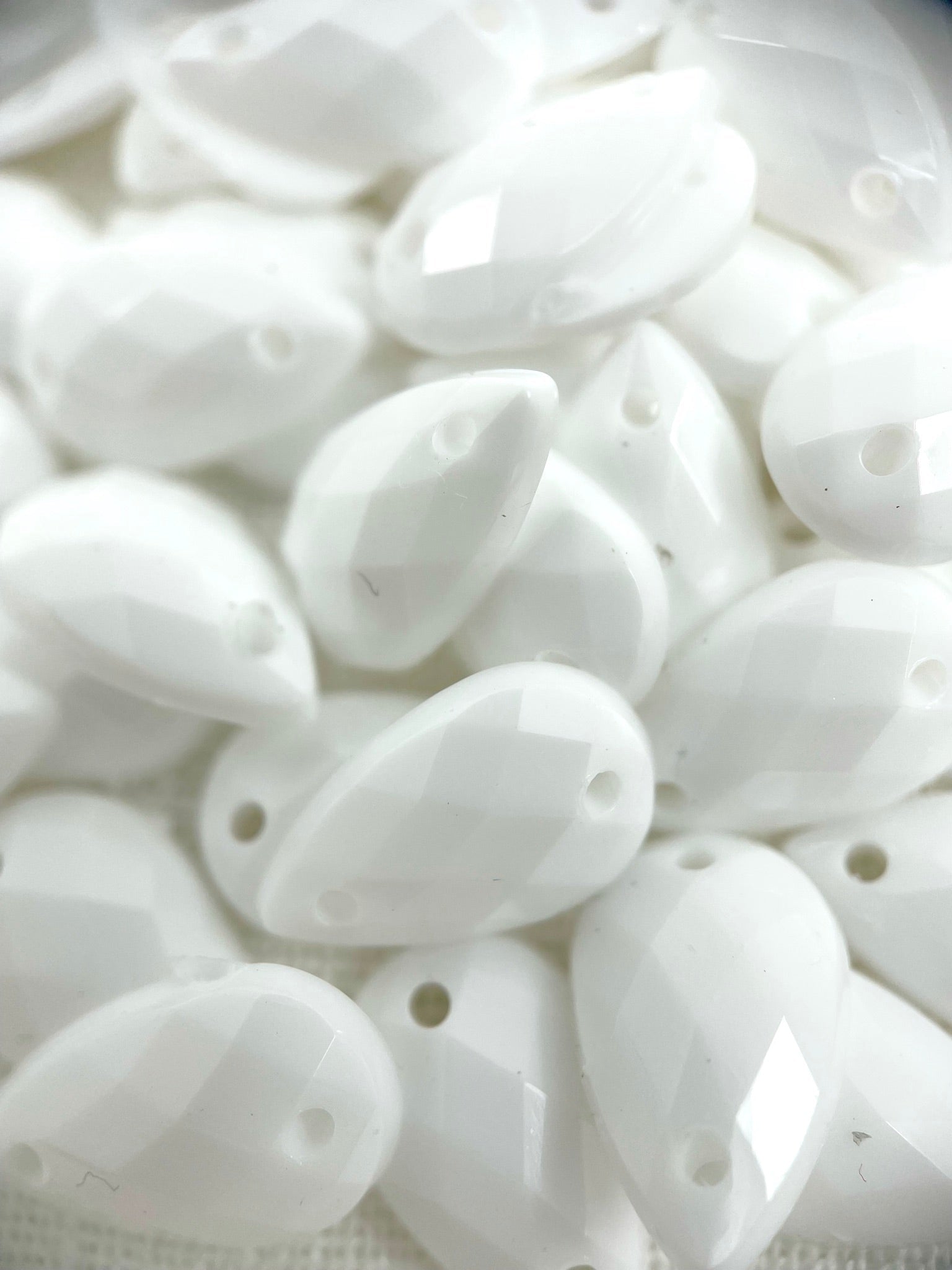 White Teardrop Acrylic Jewel - Aleemahs